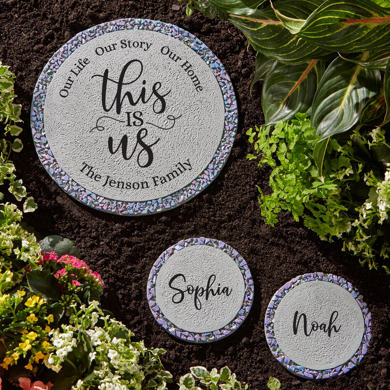 Thank You For Helping Us Bloom - Personalized Birth Flower Mom Garden Stone  - Gardening Gifts For Mom - Personalized Christmas Gifts For Mom - Unique  Personalized Gifts & Home Decor