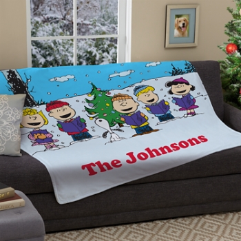 PEANUTS® Christmas Caroling Plush Blanket