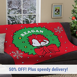 PEANUTS® Snoopy™ Holiday Wreath Plush Blanket