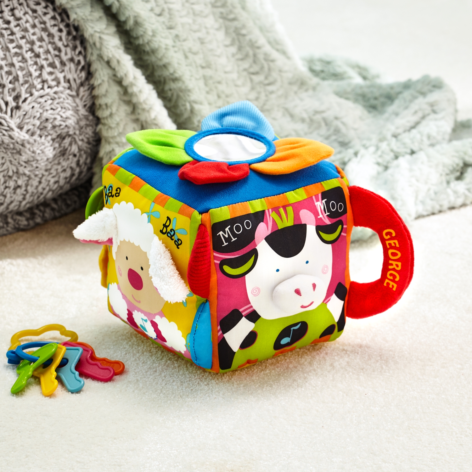 melissa & doug musical farmyard cube