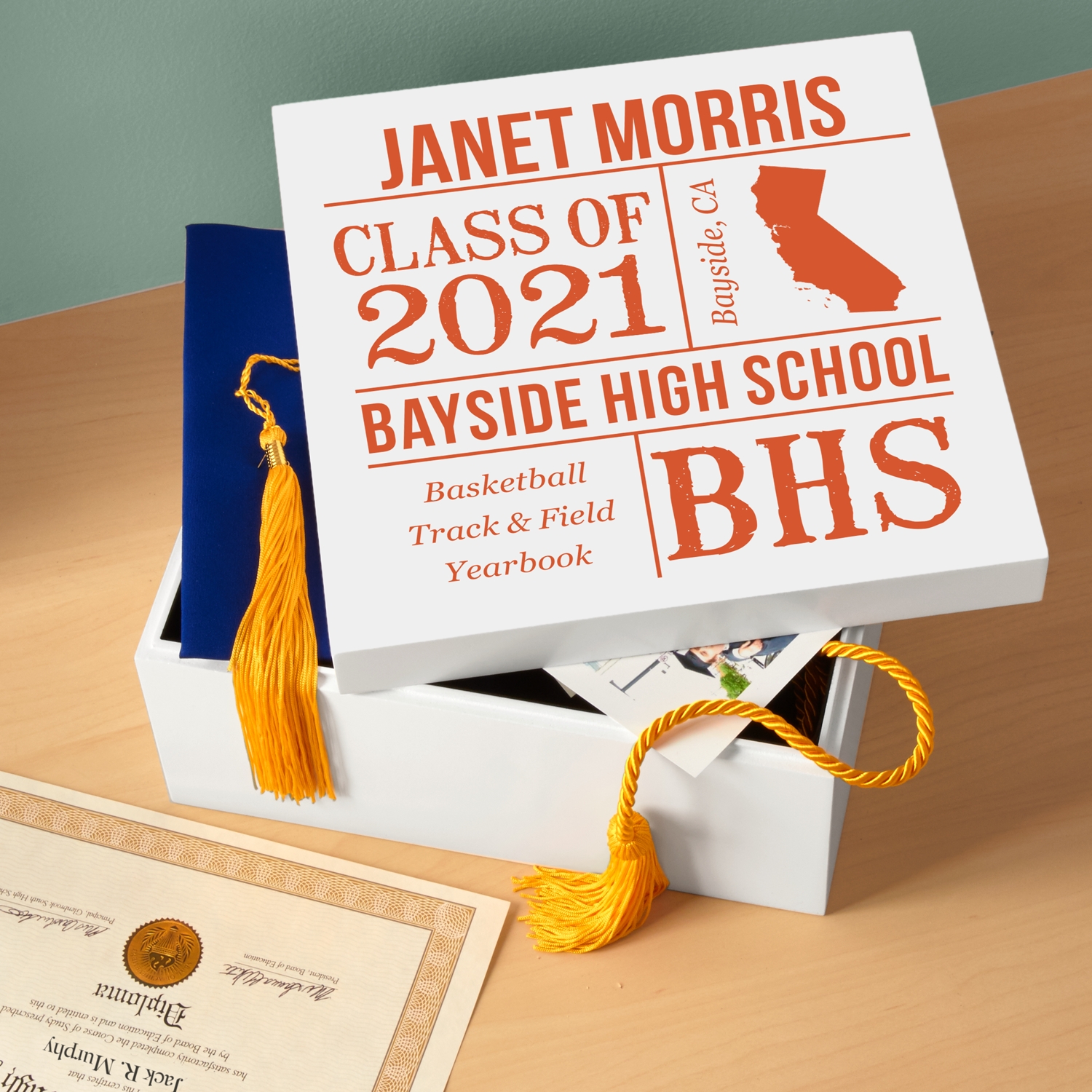 8Th Grade Graduation Gift Ideas For Daughter / 22 Best 8th Grade Graduation Gift Ideas Graduation Gifts Gifts 8th Grade Graduation / Looking for an 8th grade graduation gift idea?