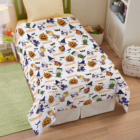 PEANUTS® Halloween Comforter