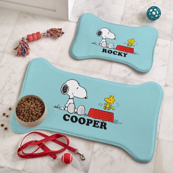 PEANUTS® It's Suppertime! Pet Feeding Mat