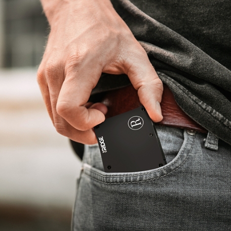 The Ridge® Engraved Wallet Circled Initial