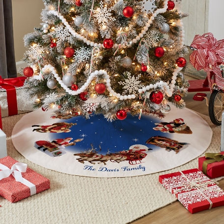 Santa Quilted Tree Skirt