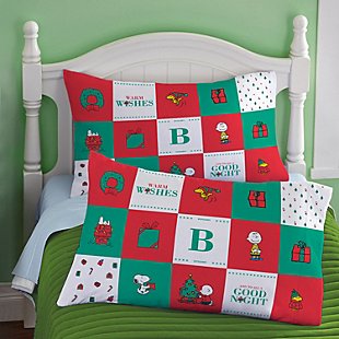 PEANUTS® Holiday Quilt Pattern Pillowcase