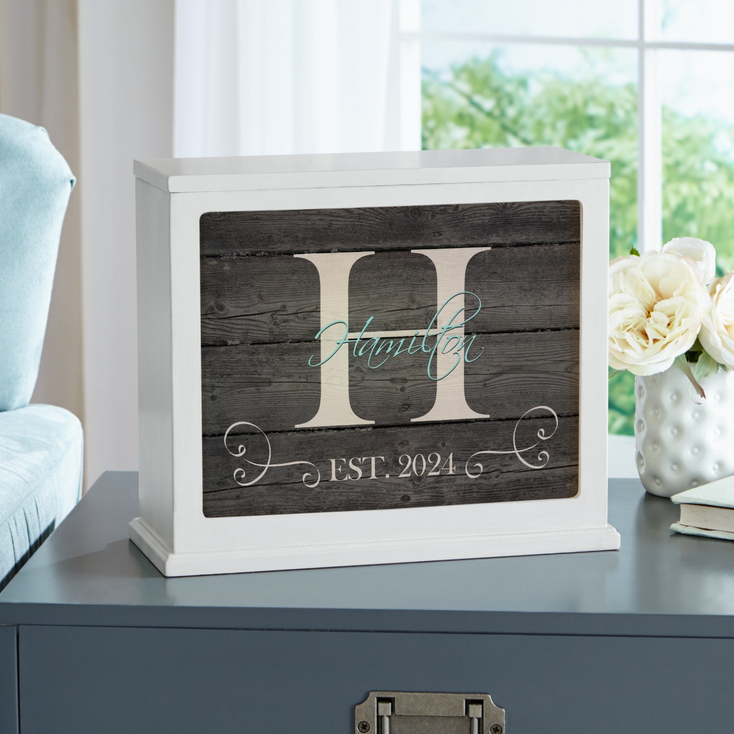 Family Initial & Name Accent Light