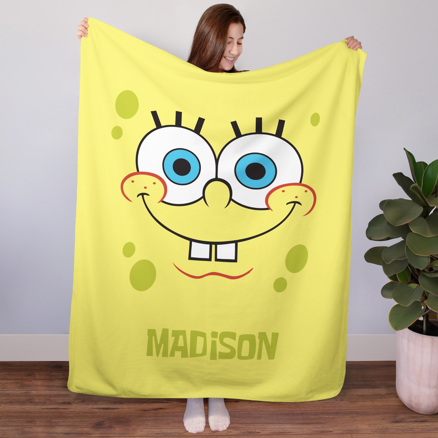 SpongeBob™ SquarePants Big Face Character Plush Blanket