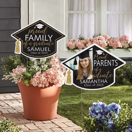 Proud Family Graduation Cap Yard Sign