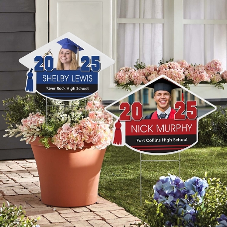 Class Pride! Graduation Cap Photo Yard Sign