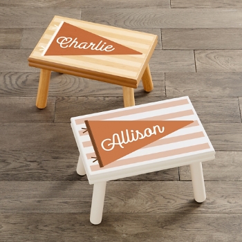 Classic Pennant Step Stool