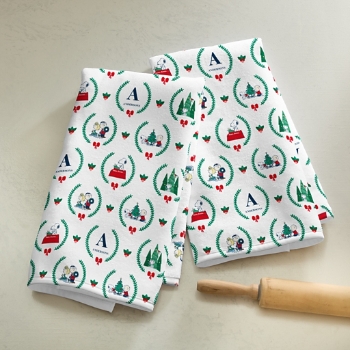 PEANUTS® Holiday Wreath Pattern Kitchen Towel